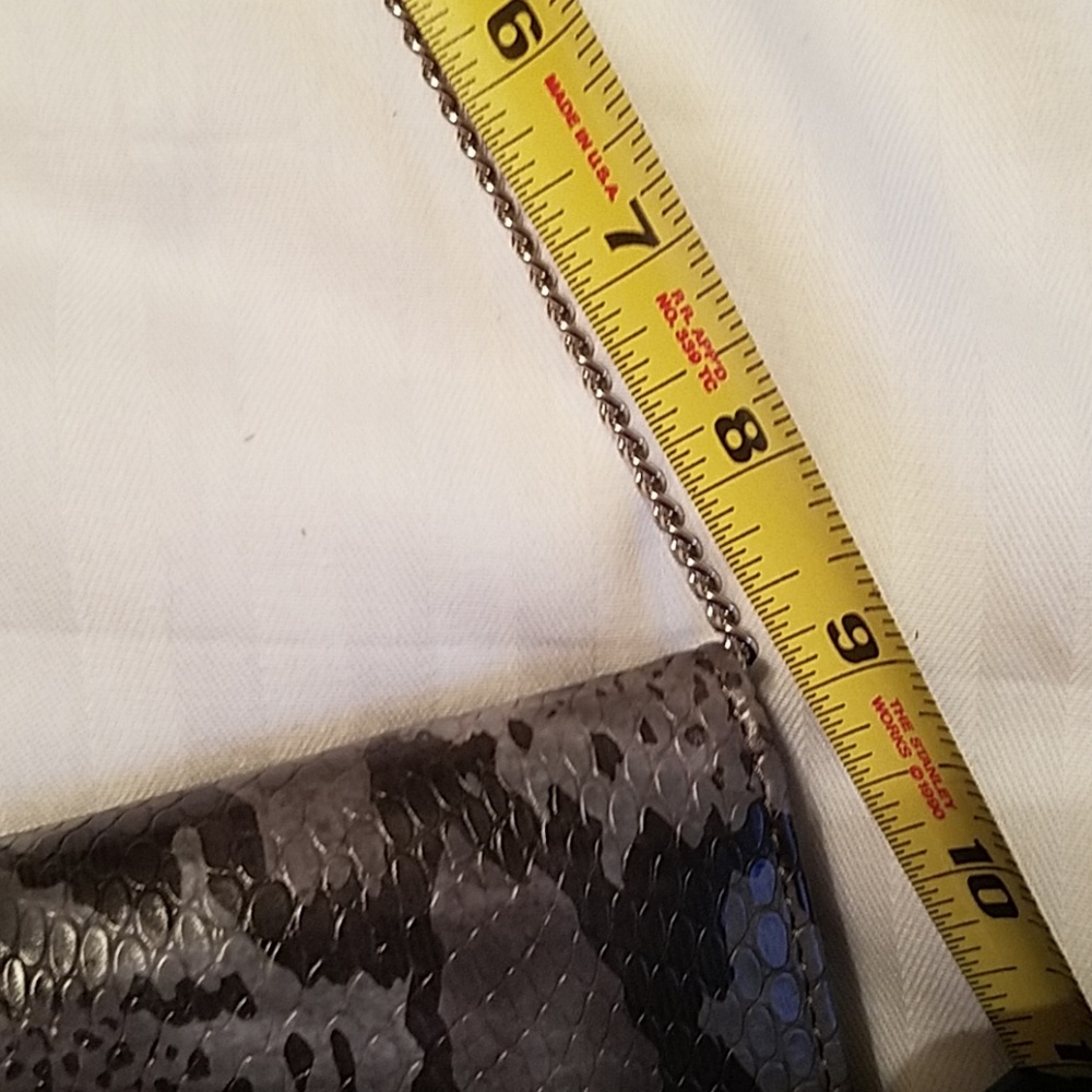 Ladies Clutch / Wallet Gray Snake Pattern - image 4